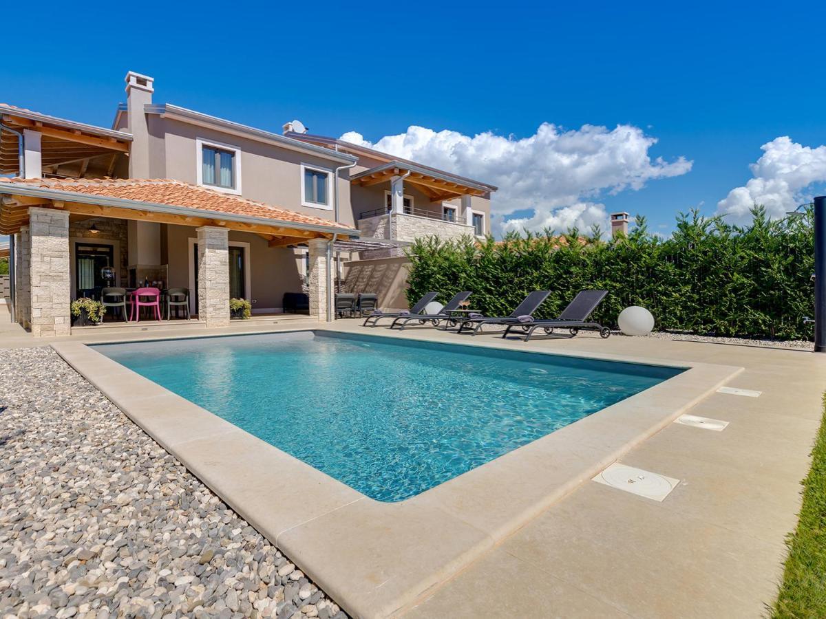 Villa Flora Vabriga Tar-Vabriga Exteriör bild