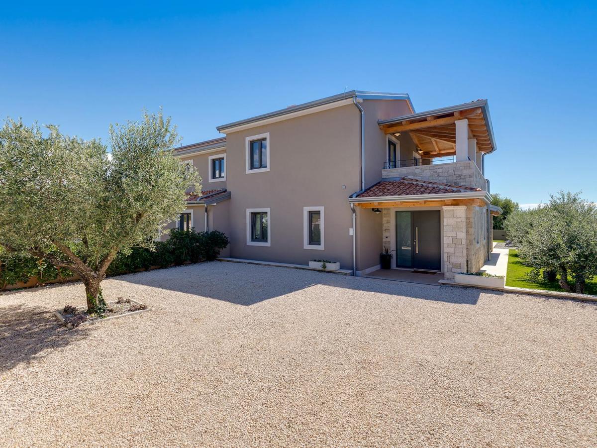 Villa Flora Vabriga Tar-Vabriga Exteriör bild