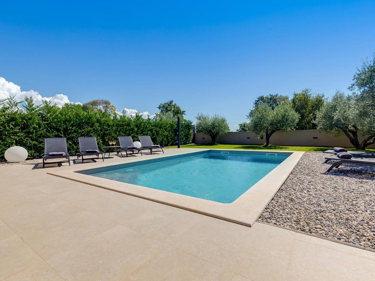 Villa Flora Vabriga Tar-Vabriga Exteriör bild