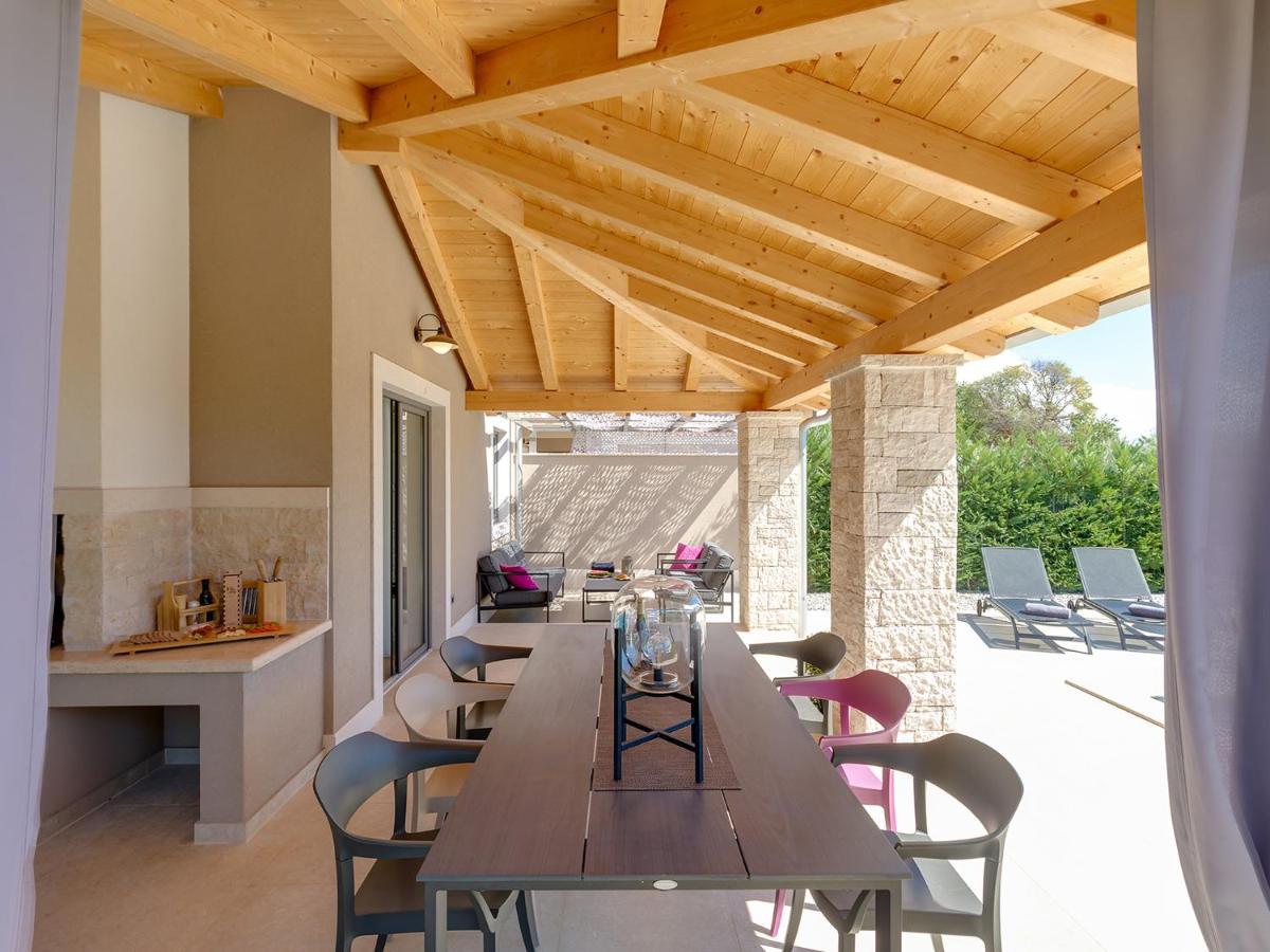 Villa Flora Vabriga Tar-Vabriga Exteriör bild