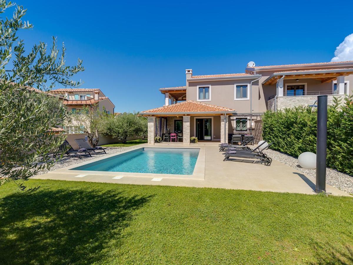 Villa Flora Vabriga Tar-Vabriga Exteriör bild
